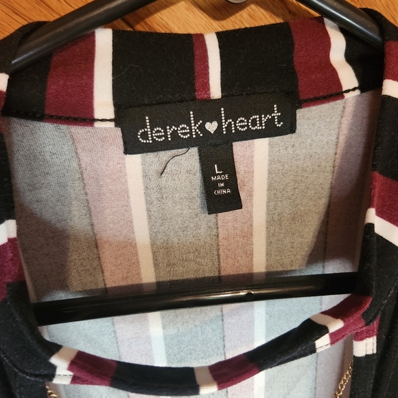 Derek Heart black and maroon quarter length sleeve keyhole front large top - Picture 6 of 6